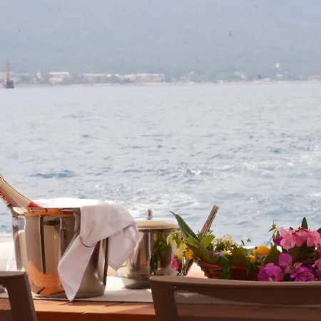 Mavideniz Yachting Botel *
