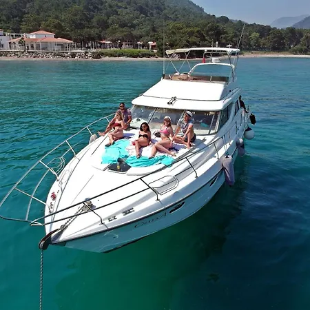 Mavideniz Yachting Botel Kemer
